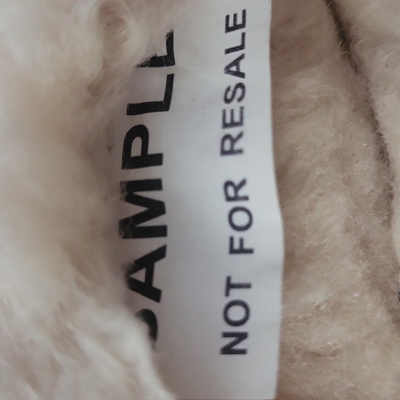 UGG AUSTRALIA Moccasin Slippers Shoes - Picture 7 of 11